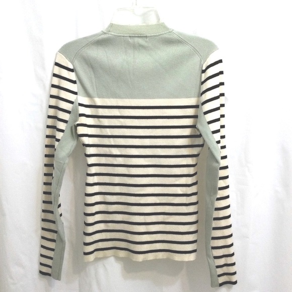 ❤️ Light Green Colorblock Black White Striped Top - Picture 2 of 5